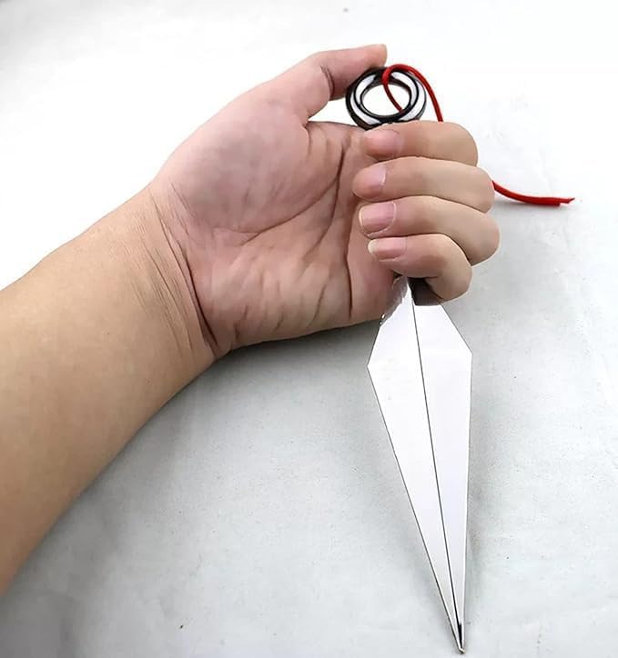 Samurai Kunai z 87-inch Real Metal Model Keychain with Attention to Detail